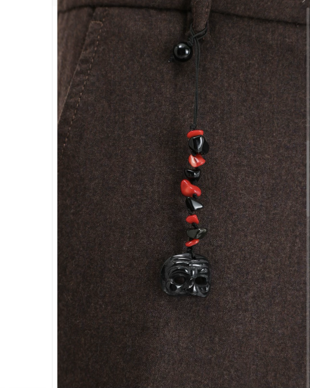 Marco Pescarolo trousers close-up, premium wool cashmere fabric with zip detail/Деталі чоловічих брюк Marco Pescarolo, вовна кашемір, блискавка, крупний план