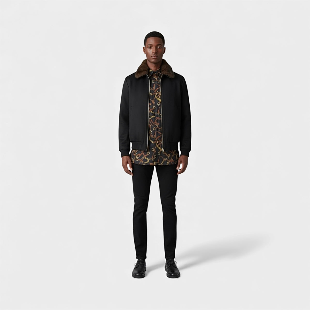 EN:
Lenoci men’s black cashmere bomber jacket by Loro Piana with natural sable fur collar on model

UA:
Чоловічий чорний кашеміровий бомбер Lenoci Loro Piana з натуральним коміром із соболя на моделі