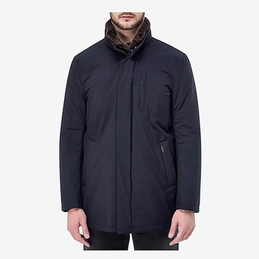 
Куртка LENOCI темно-синій з натуральним бобровим коміром – Made in Italy  
LENOCI dark navy jacket with detachable beaver fur collar – Made in Italy

